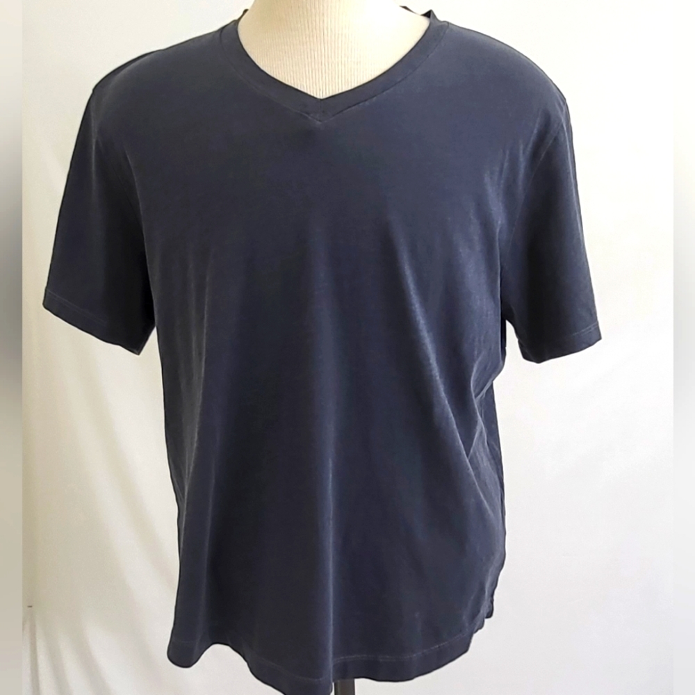Buck Mason Men's V-Neck Slub Cotton Tee Charcole Gray Curve Hem Size XL
